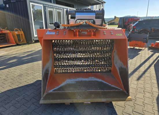 Separator TSC.154 zum Feinabsieben von Oberboden,Körnung 0-20/25mm - Adapter Bagger und Radlader kombiniert anbaubar