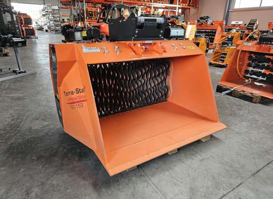 Separator TSC.153 zum Feinabsieben von Oberboden, Absieben von Steinen, Ästen, Grasnarbe etc.