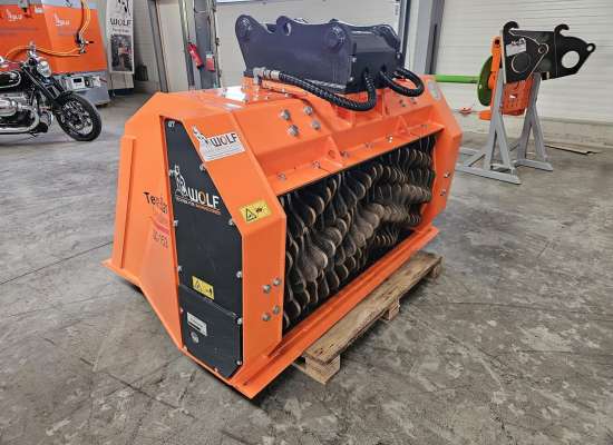 Separator TSC.153 zum Feinabsieben von Oberboden, Absieben von Steinen, Ästen, Grasnarbe etc.